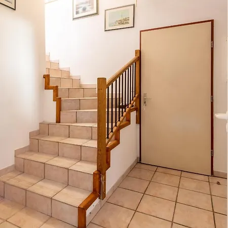 Apartment Laurabe Furnished Flat Annecy