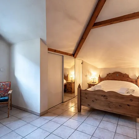 Apartment Laurabe Furnished Flat Annecy