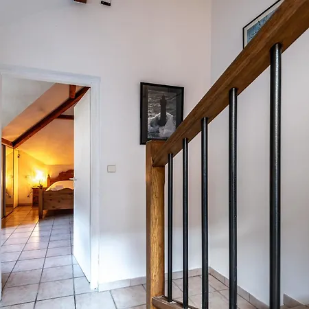Laurabe Furnished Flat *