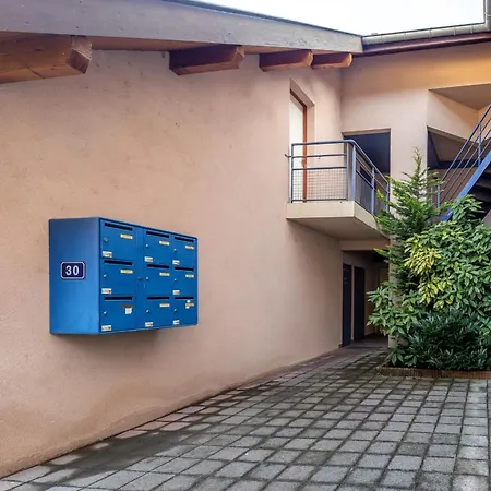 Laurabe Furnished Flat Apartment Annecy